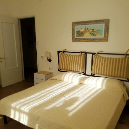 B&B Piazza Dante Nuoro นูโอโร ภายนอก รูปภาพ